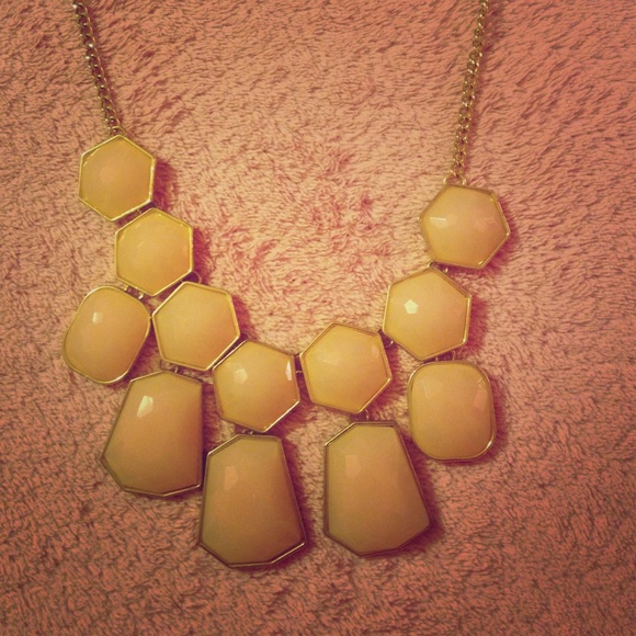 Light pink statement necklace