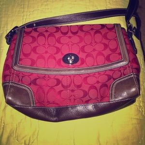 Coach Signature Turn Lock Chocolate & Red purse