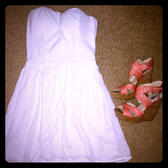 Charlotte Russe Dresses & Skirts - ❌SOLD❌Cute Charlotte Russe Dress