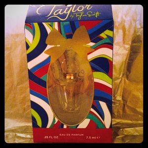(2 for $10) Taylor Swift perfume