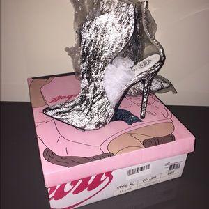 Jeffrey Campbell llama bootie