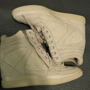 Hidden healed hightops