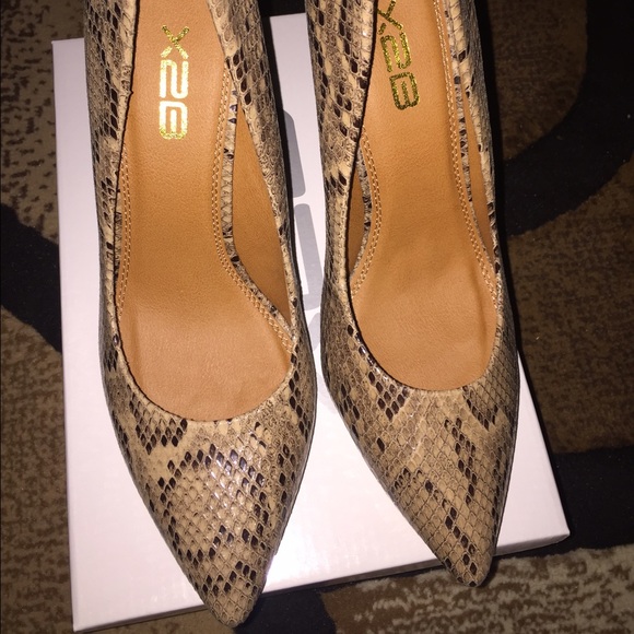 🆕Taupe Snake Shoes