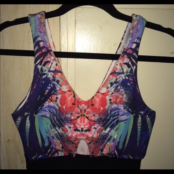 Tropical crop top from wet seal brand new