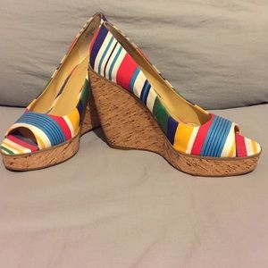 🚫sold🚫Nine West multicolor wedge sandal. Size 7