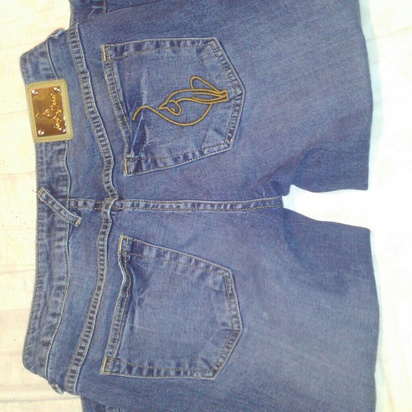 BP capris - Picture 2 of 2