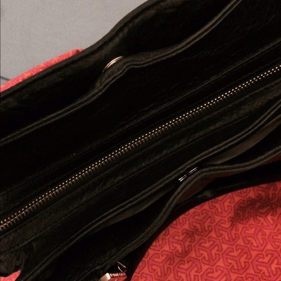 Tory Burch black leather handbag - Picture 4 of 4