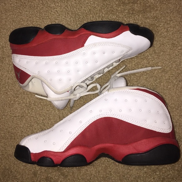 EUC Jordan 13 retro low (GS) size 5Y