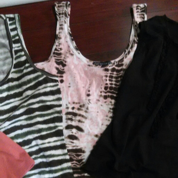 Tank Tops - Picture 3 of 4