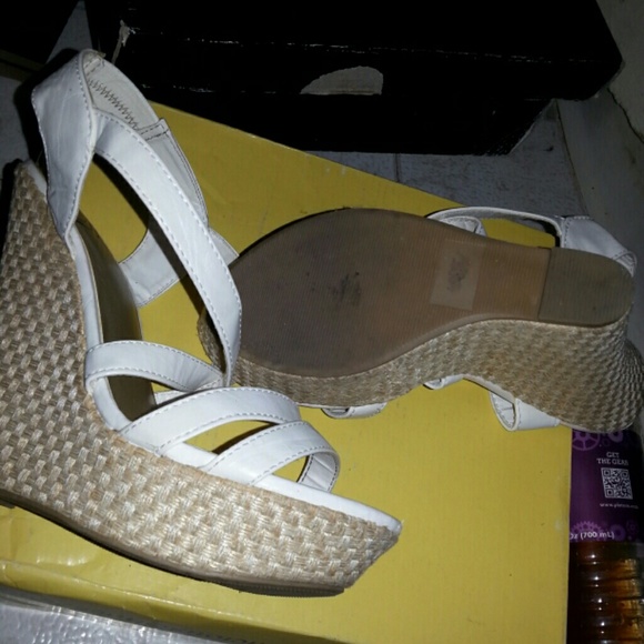 Summer heels - Picture 2 of 2