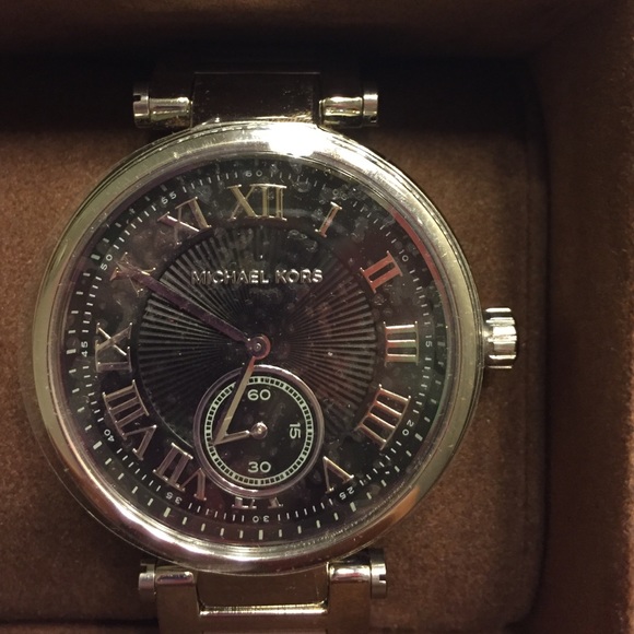 Michael Kors silver and diamond edged watch!