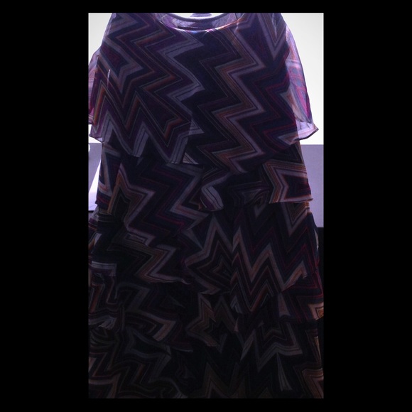 Signature By Robin Bee Dress med