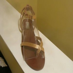 Steve Madden Rose Gold Sandals NWB