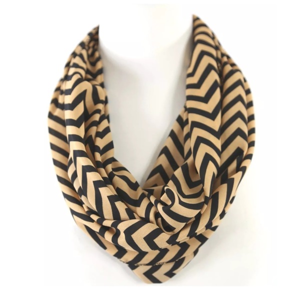 ‼️PRICE FIRM LAST CALL Chevron Lightweight Scarf - Picture 2 of 4