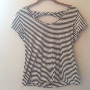 🔳Black & White Striped Top with Detailed Back🔳