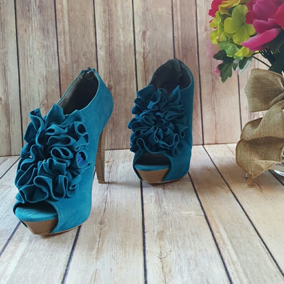 Charlotte Russe Shoes - CHARLOTTE RUSSE | Crushed Velvet