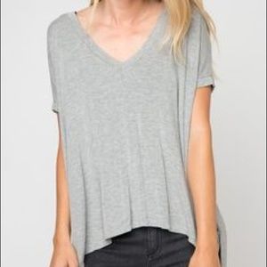Brandy Melville tshirt