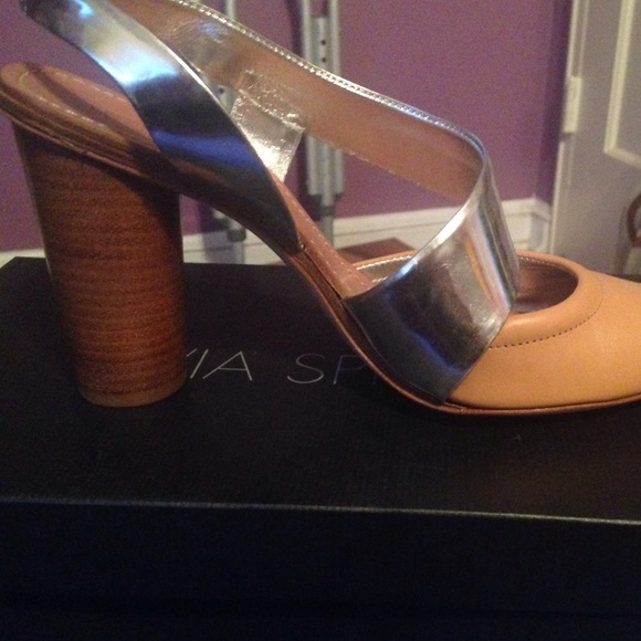 MA-HENIA - Picture 3 of 3