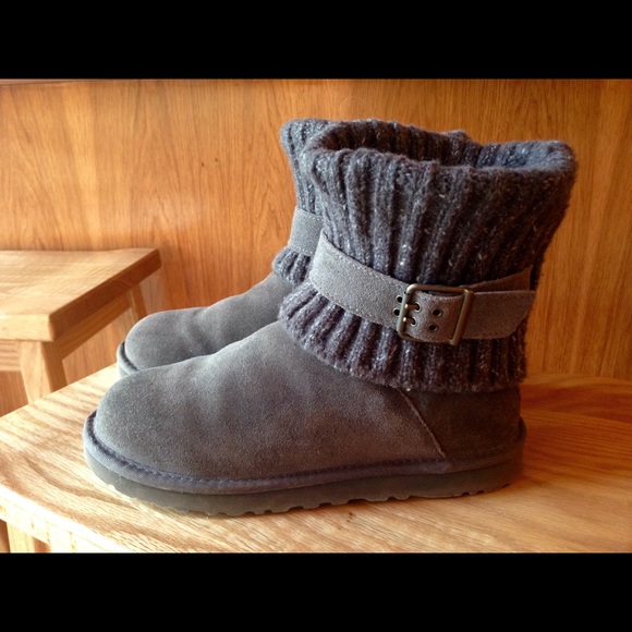 Gray Cambridge UGGS