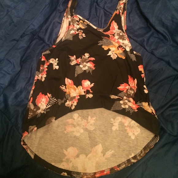 Volcom crop top - Picture 2 of 2