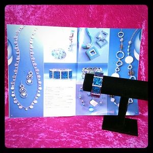 NWT silver and blue Lia sophia bangle braclet.