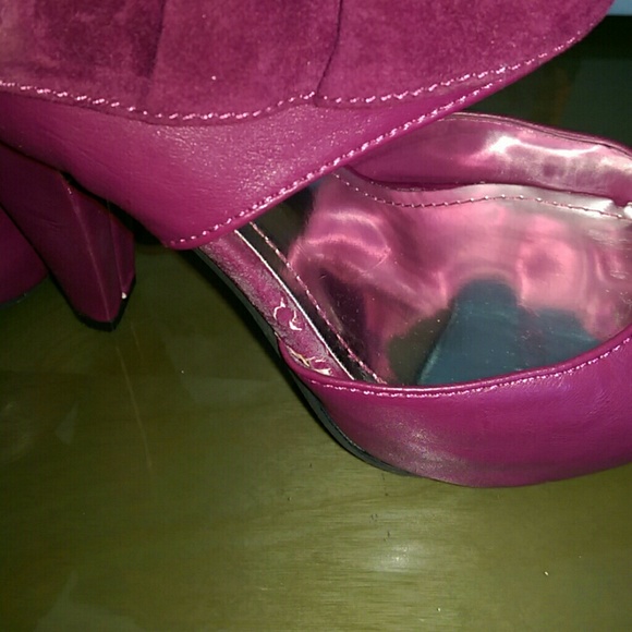 Raspberry Pumps - Picture 2 of 4