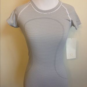 LuLulemon tops