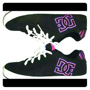 Girls DC Skate shoes