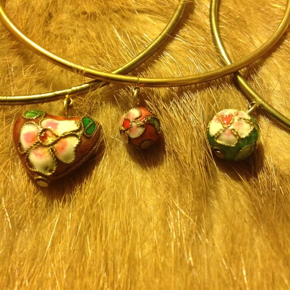 Beautiful Beaded Bracelet Set - Picture 2 of 4