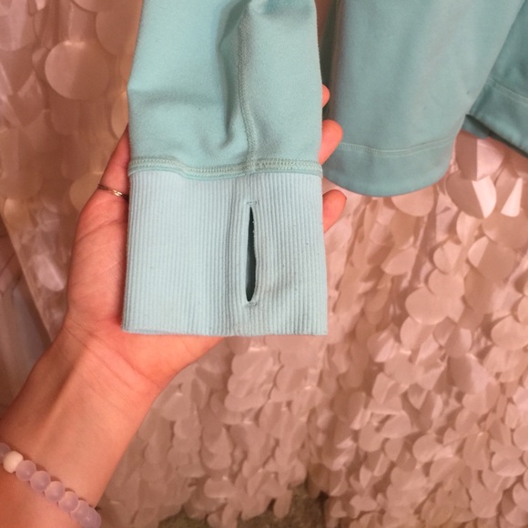 Lululemon jacket - Picture 3 of 4