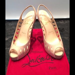 ✨SOLD✨Christian Louboutin 38.5 Griff Sling