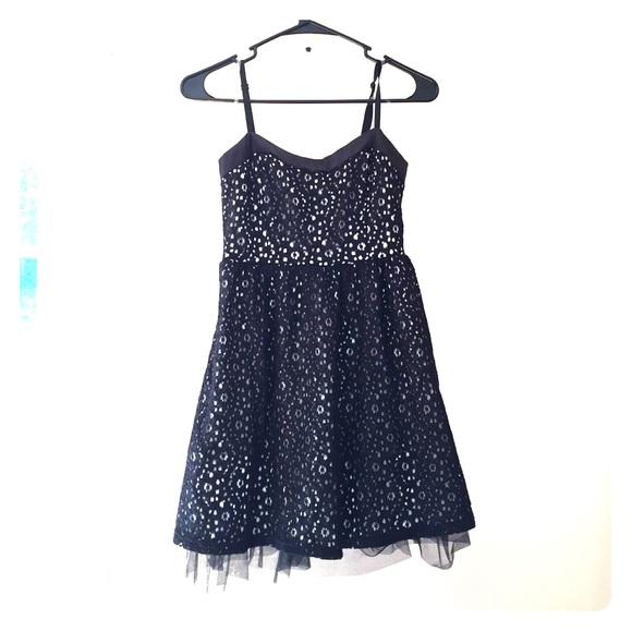 Size small forever 21 dress, black lace over white