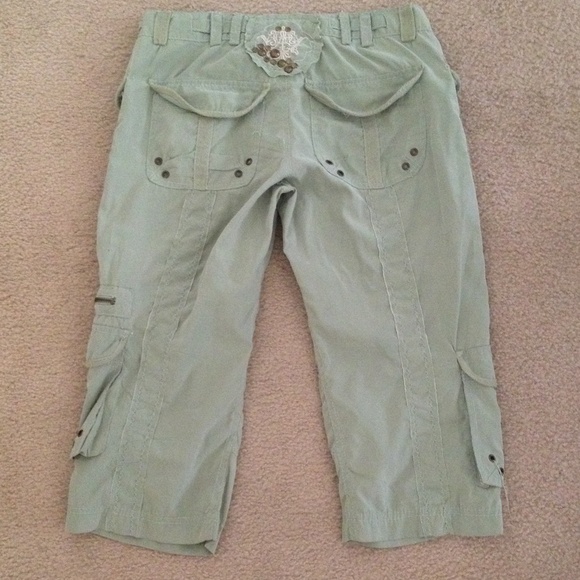 Super cute mint green capris by Sugar Lips - Picture 3 of 3