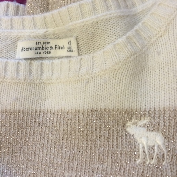 Abercrombie & Fitch sparkly gold & cream sweater - Picture 2 of 3