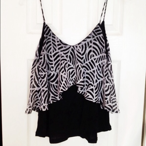 Urban Outfitters Tops - Urban Outfitters semi crop tank