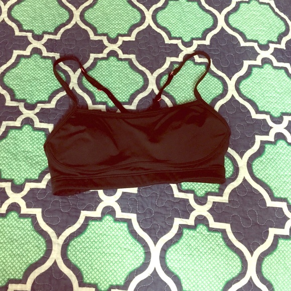VS pink sports bra