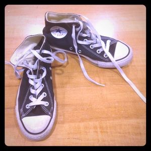 Converse chuck Taylor's size 6.5