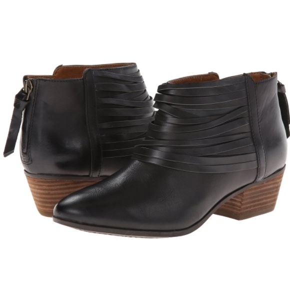 NWOT Clarke Spye Celeste Bootie