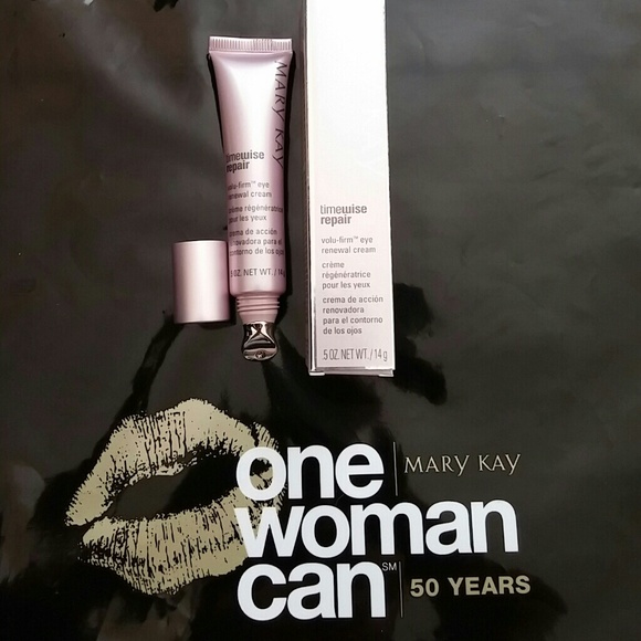 MK volu-firm eye renewal cream