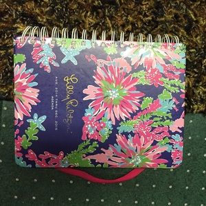 Lilly Pulitzer planner