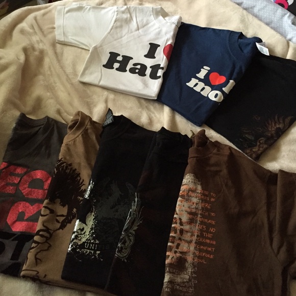 Men's Tee Shirt Bundle!!! 8 med sized shirts!😍