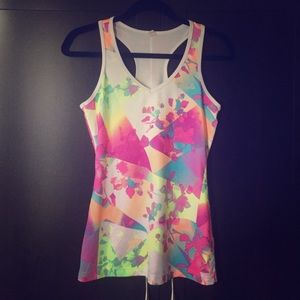 ⬇️PRICE DROPPED⬇️Racerback Workout Tank Top