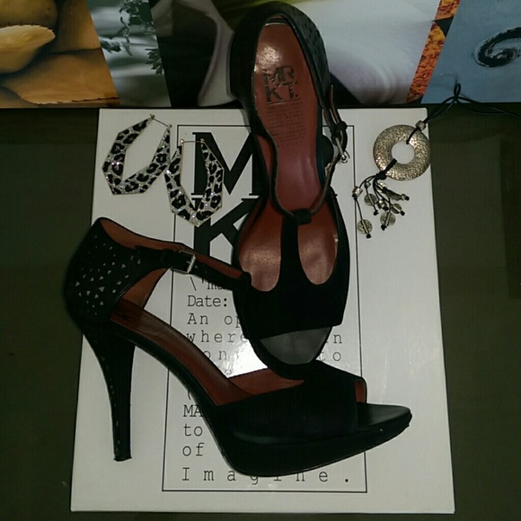 Mrkt Suey Leather & Suede Platform Sandal - Picture 2 of 4