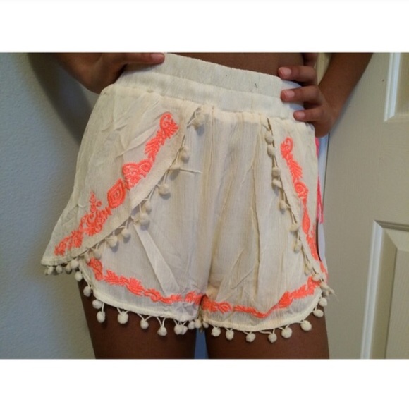 shorts - Picture 2 of 4