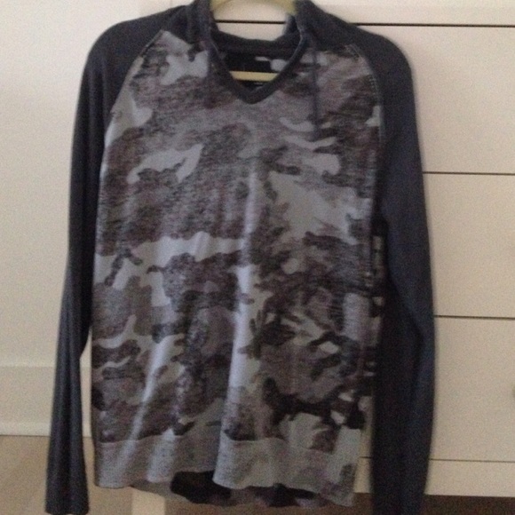 BAR III - DARK GRAY CAMO HOODY SWEATSHIRT - SIZE M