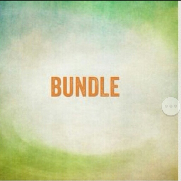 Bundle: necklace and gold bag