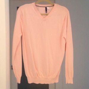 H&M LIGHT PINK V-NECK SWEATSHIRT - SIZE: M