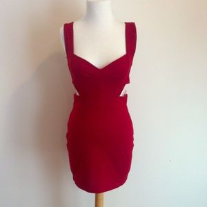 Sweetheart neck, red cut-out dress