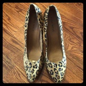 NINE WEST LEOPARD HEELS