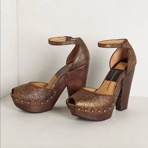 Dolce Vita 'Huxley Heel' bronze platform